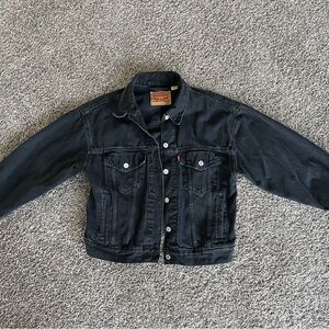 LEVI'S WOMEN'S ROAD LESS TRAVELED 90'S TRUCKER JACKET